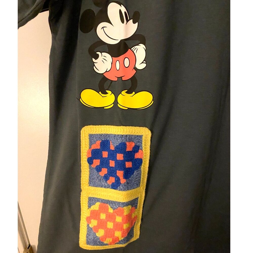 Embroidered Mickey and Minnie Mouse Shirt - Picture 2 of 6